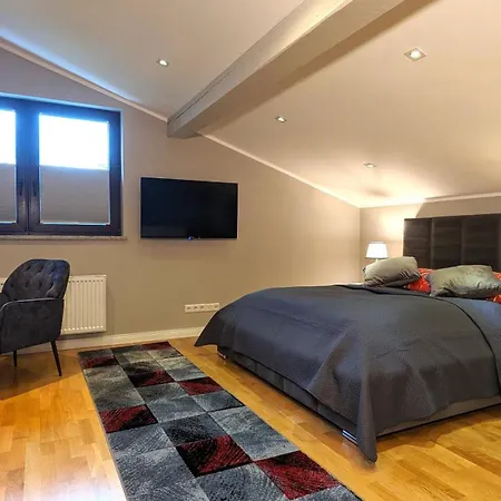 3 Rooms - Zimmervermietung Naehe Flughafen Ber - Gratis Wlan, Parken & Netflix Berlin Eksteriør billede