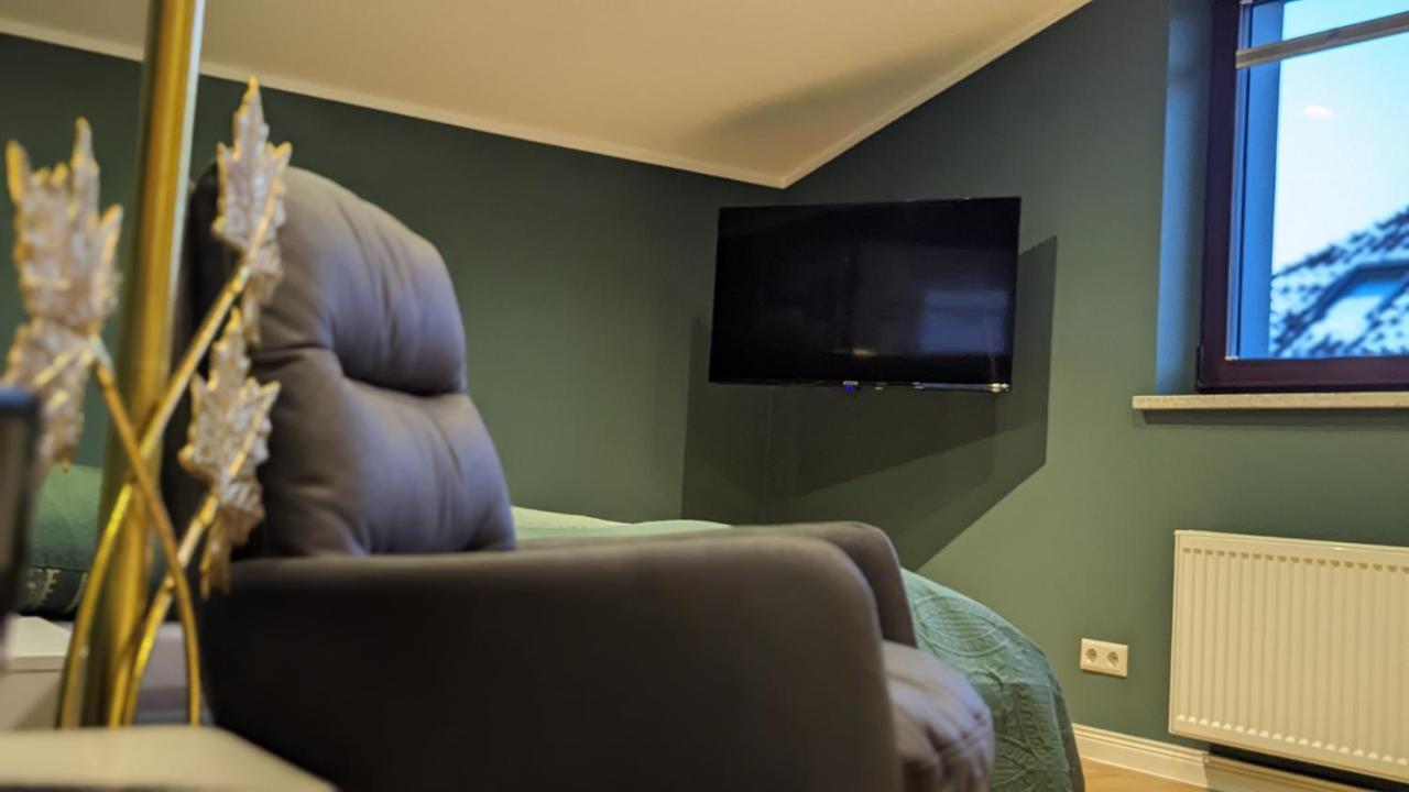 Habitación en casa particular 3 - Zimmervermietung Naehe Flughafen Ber - Gratis Wlan, Parken & Netflix