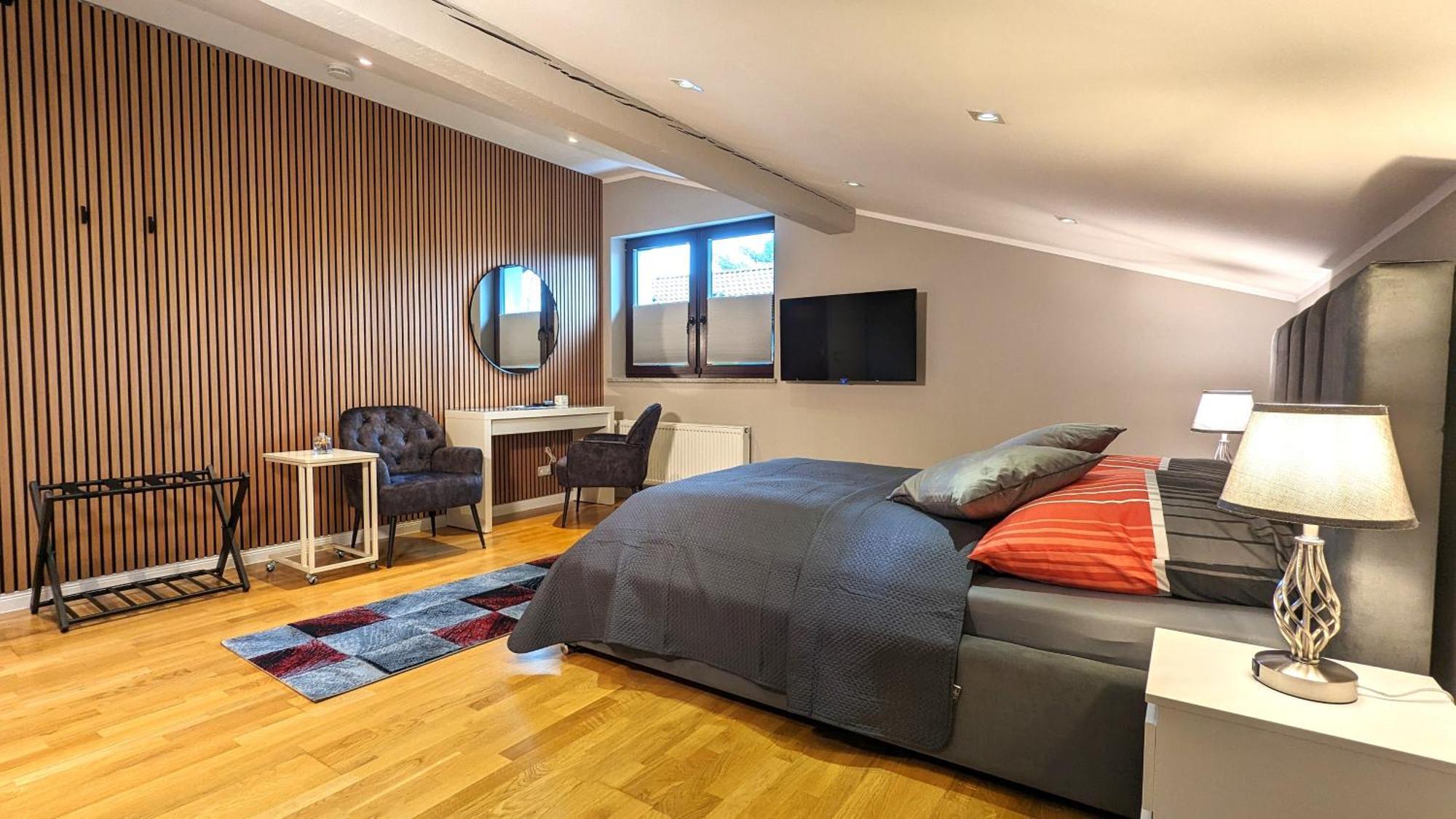 3 - Zimmervermietung Naehe Flughafen Ber - Gratis Wlan, Parken & Netflix Habitación en casa particular