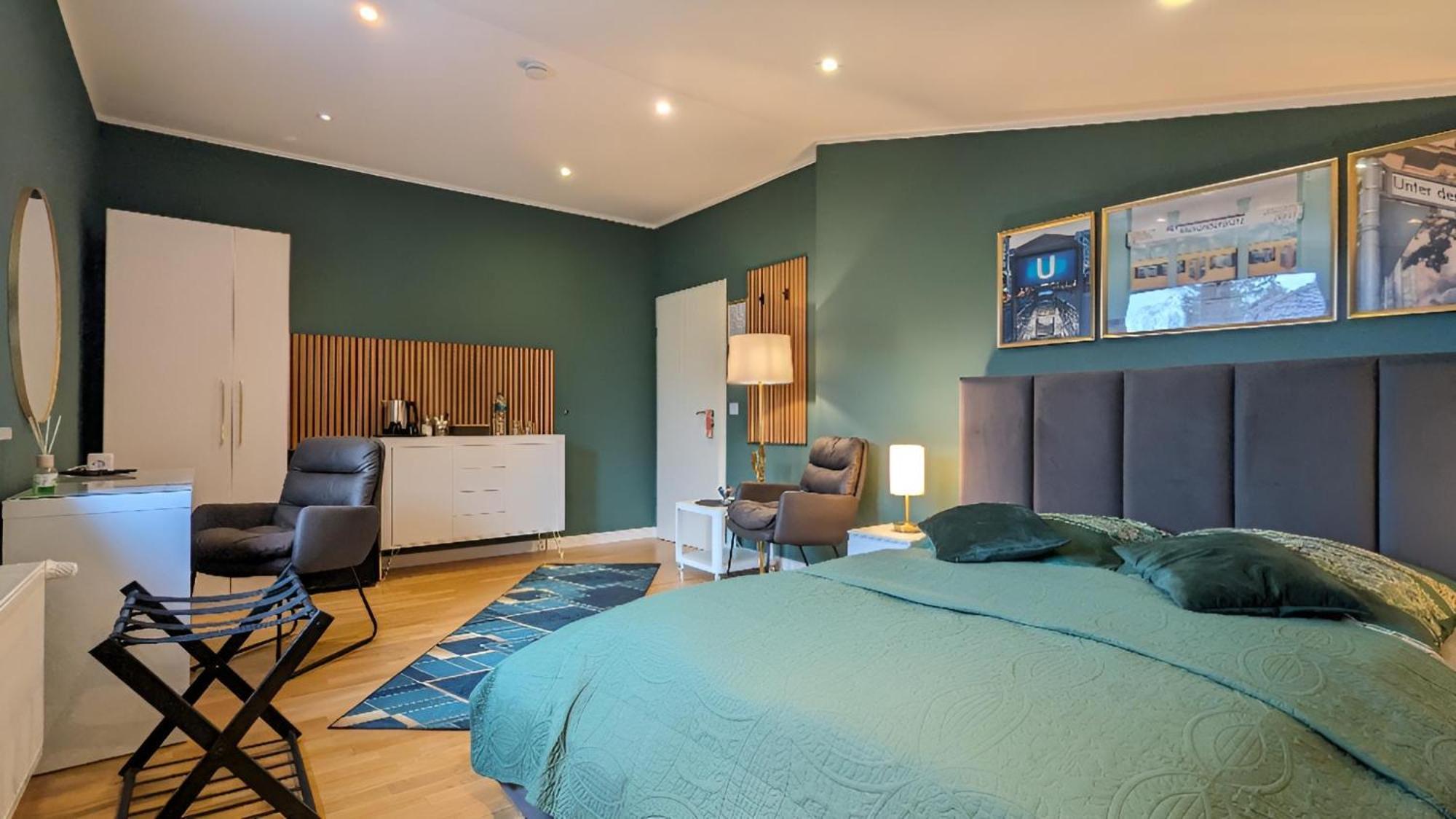 3 - Zimmervermietung Naehe Flughafen Ber - Gratis Wlan, Parken & Netflix Habitación en casa particular *